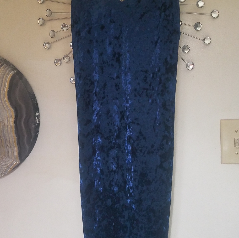 Dress - Picture 6 of 8